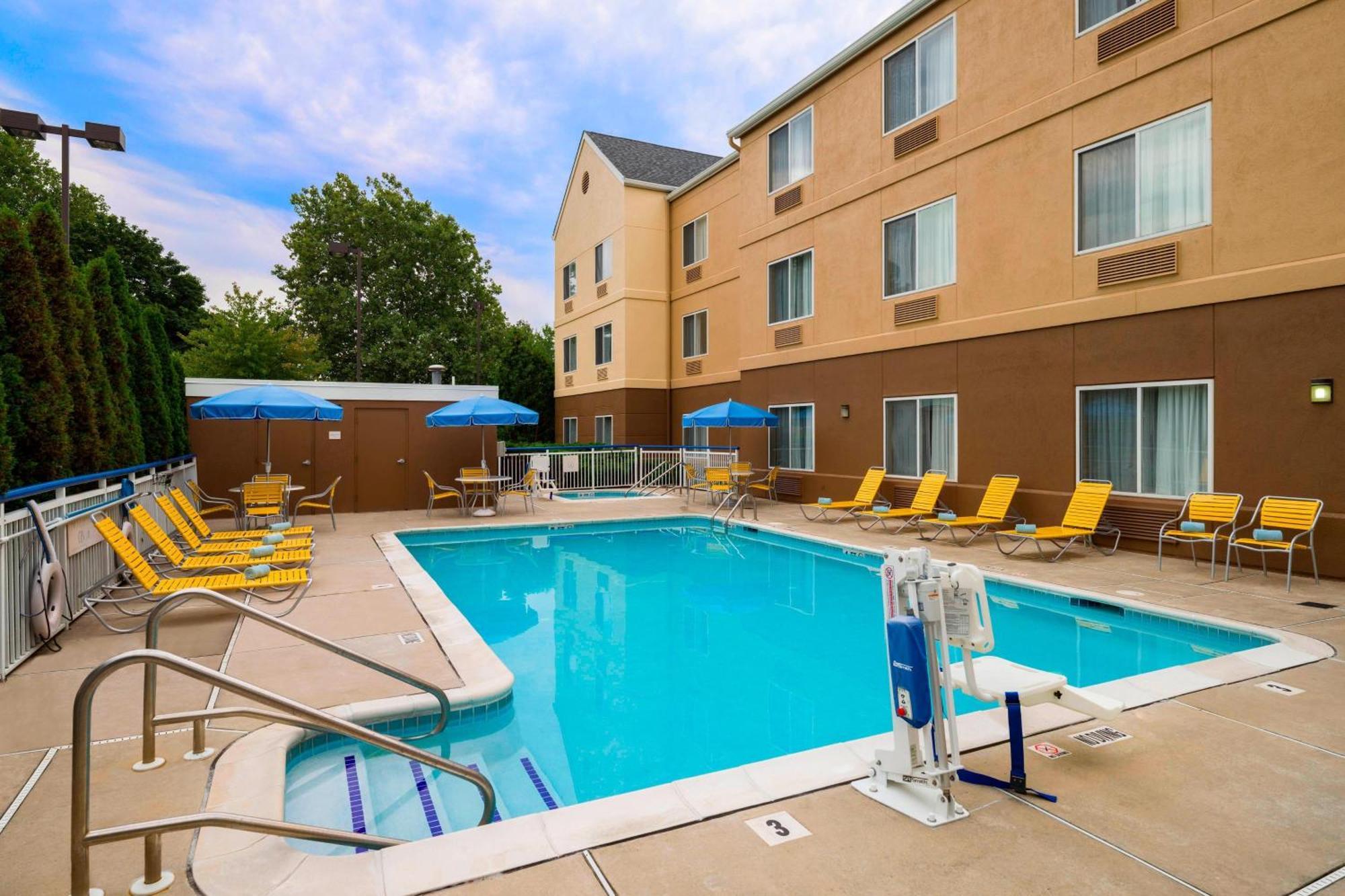 BW Allentown Bethlehem Lehigh Valley Inn & Suites Kültér fotó